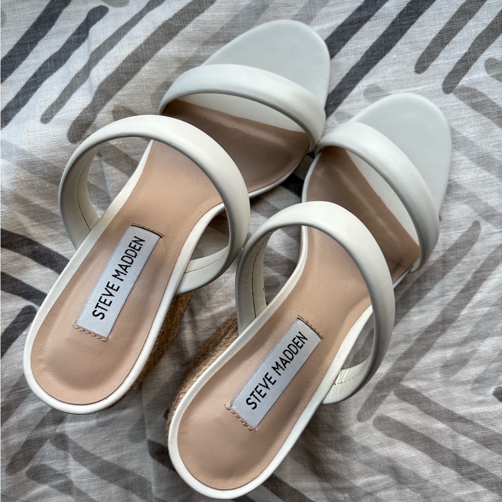 NWOT Steve Madden White Slide Sandals Minimalist Design
